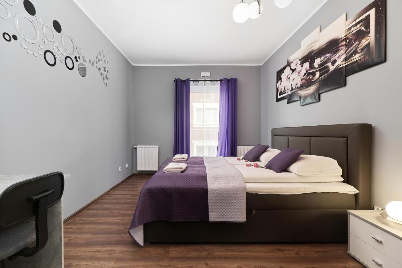 Apartments Wroclaw Jana Pawla II With Free Parking Wroclaw By Noclegi Renters Екстер'єр фото