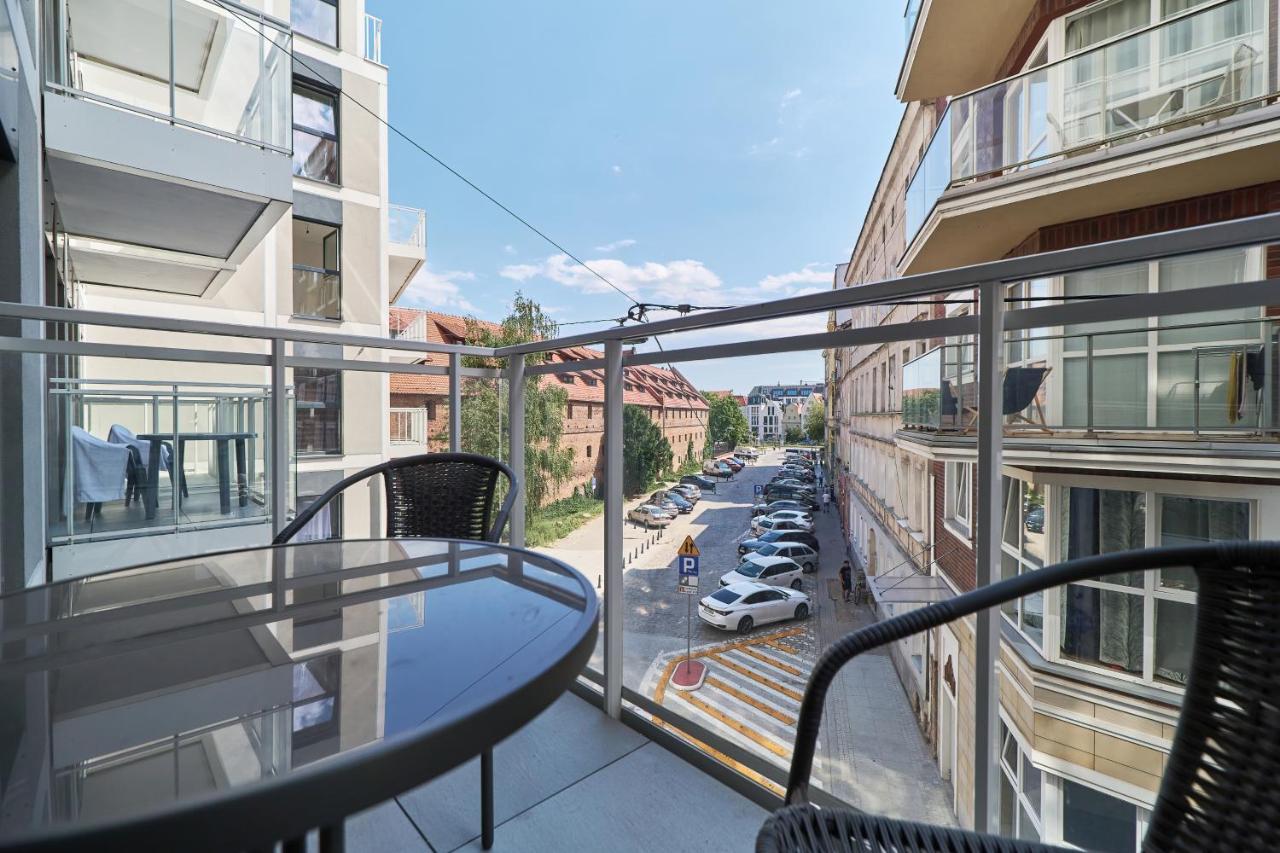 Apartments Wroclaw Jana Pawla II With Free Parking Wroclaw By Noclegi Renters Екстер'єр фото